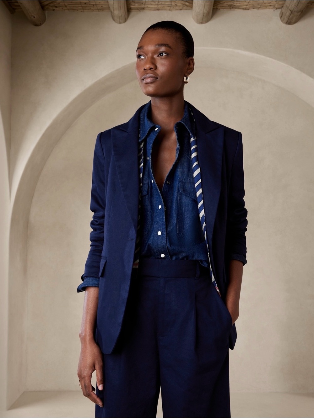 Banana Republic Factory Classic Linen Blend Blazer Navy Petite 2